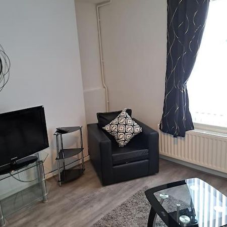1 Bed Apart Dowlais Exterior photo