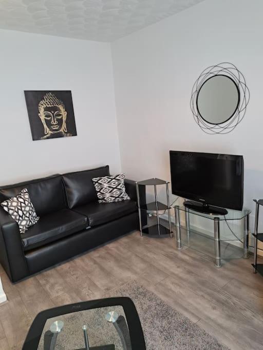 1 Bed Apart Dowlais Exterior photo